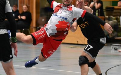 Herren I gewinnen im Derby gegen den ESV Rosenheim