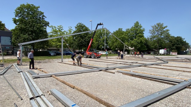 Volksfest Bruckmühl Zeltaufbau