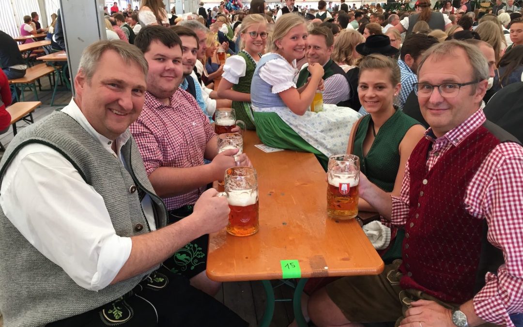 Feucht fröhlicher Volksfest Auftakt 2019